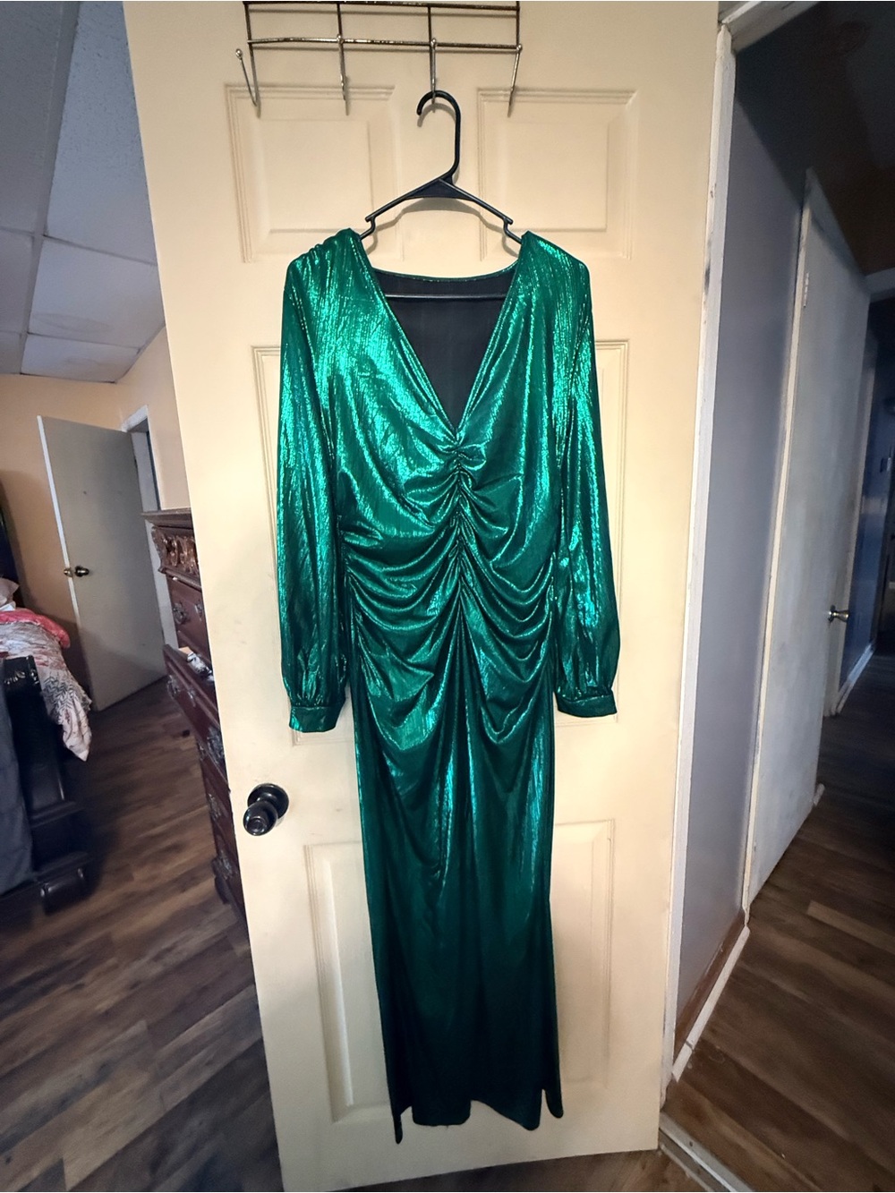 Emerald Green Ruched Long Sleeve Evening Dress